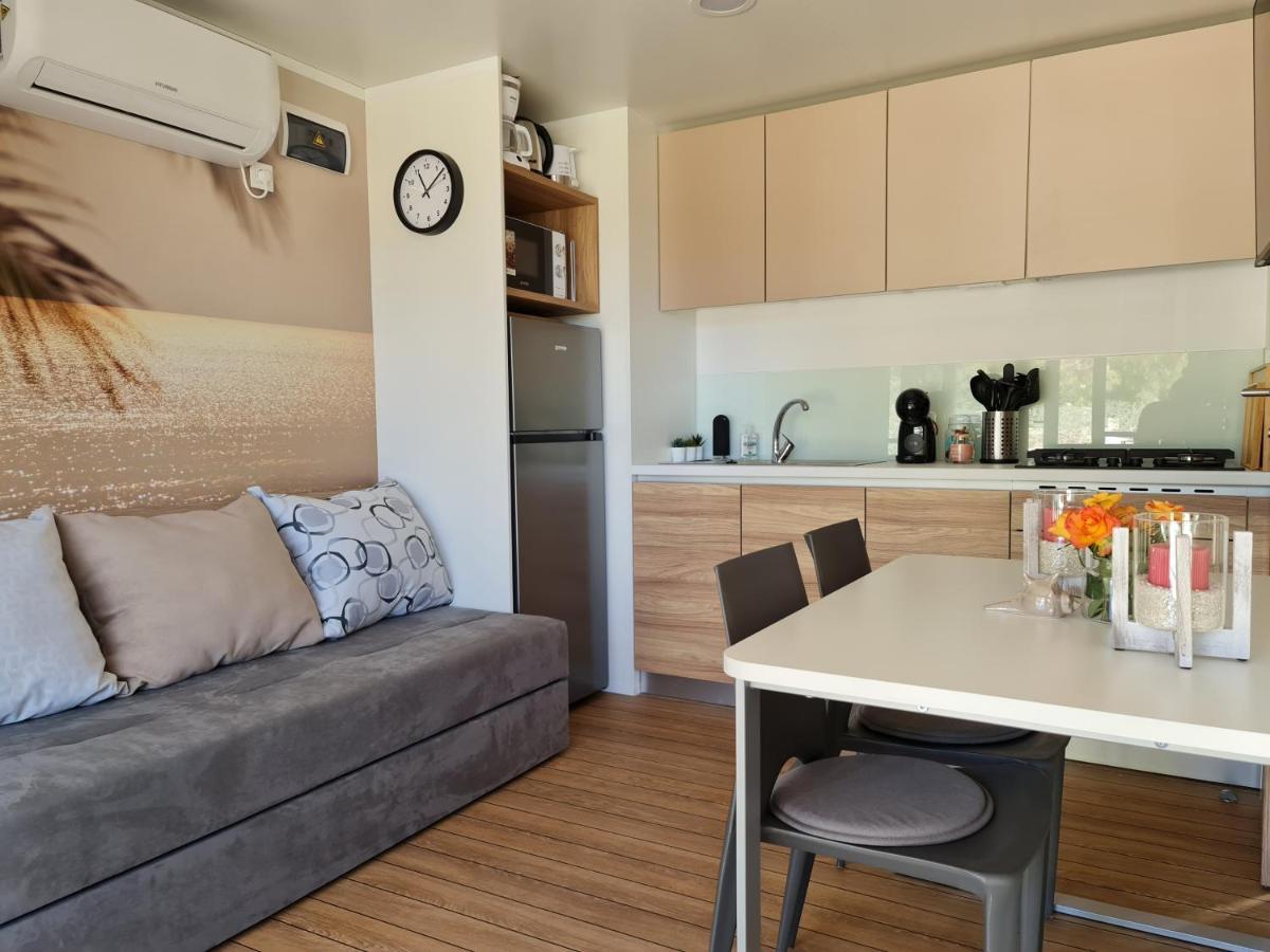 Luxury Mobile Homes Ivaci Kemping *